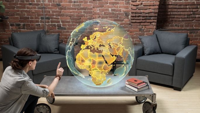 Hololens (Bild: Pina Kehrens via Microsoft)