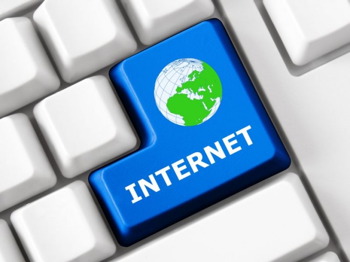 Internet (Bild: Shutterstock/LanKS)